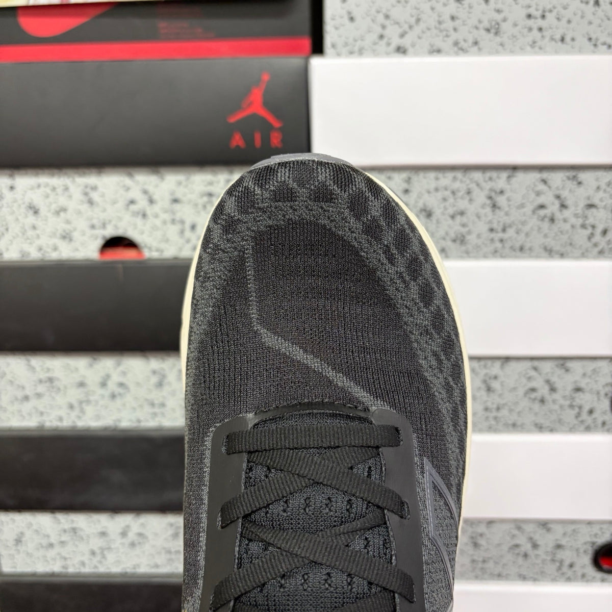 New Balance 1080 'Noir Blanc'