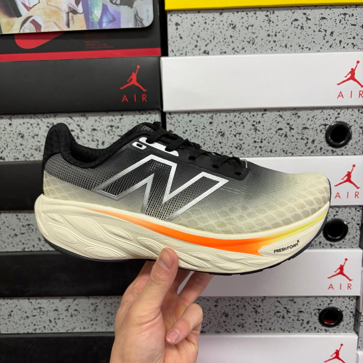New Balance 1080 'Noir Blanc Orange'