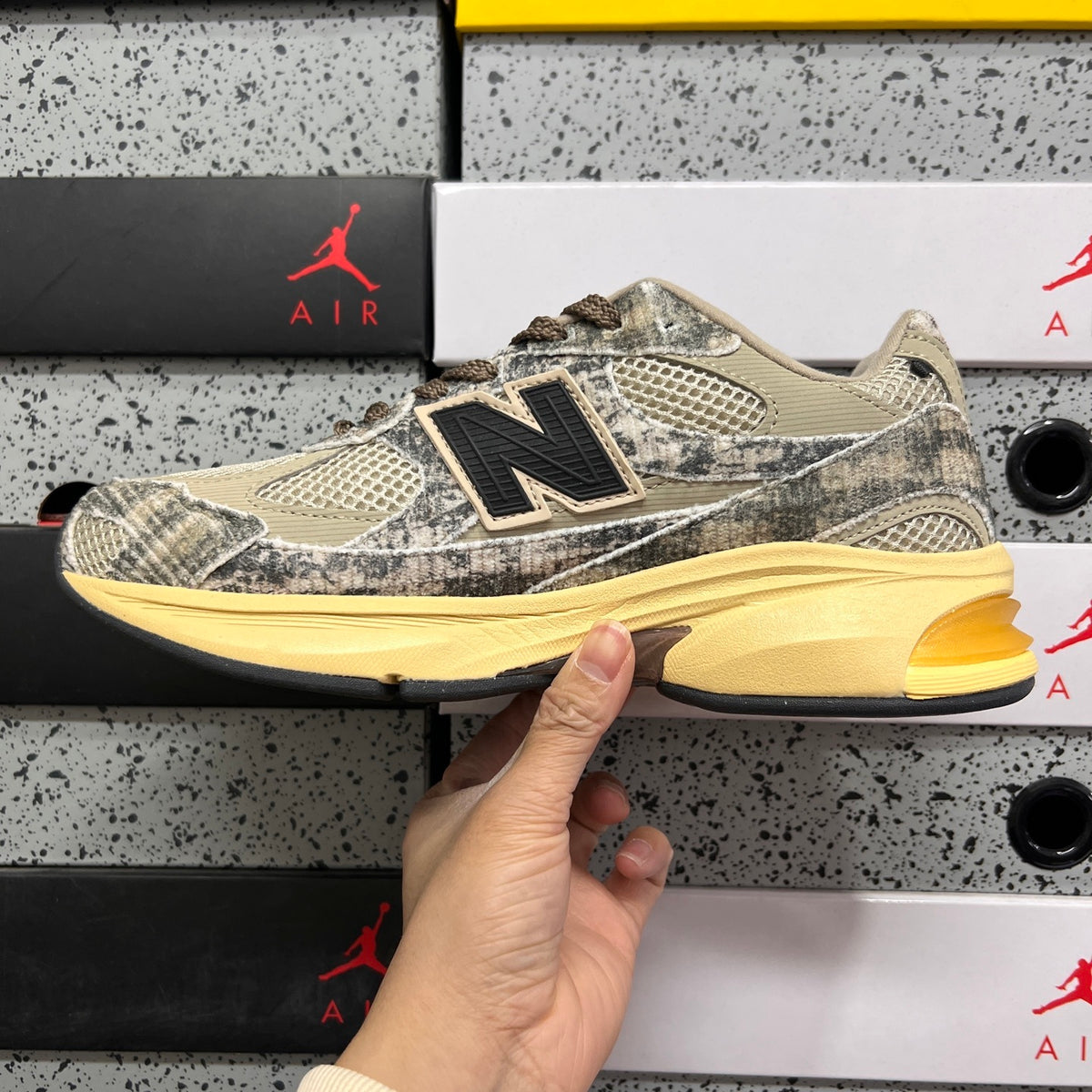New Balance 2010 'Python Beige Jaune'