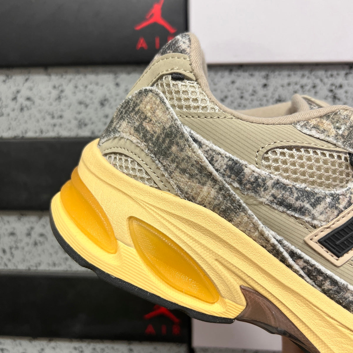 New Balance 2010 'Python Beige Jaune'