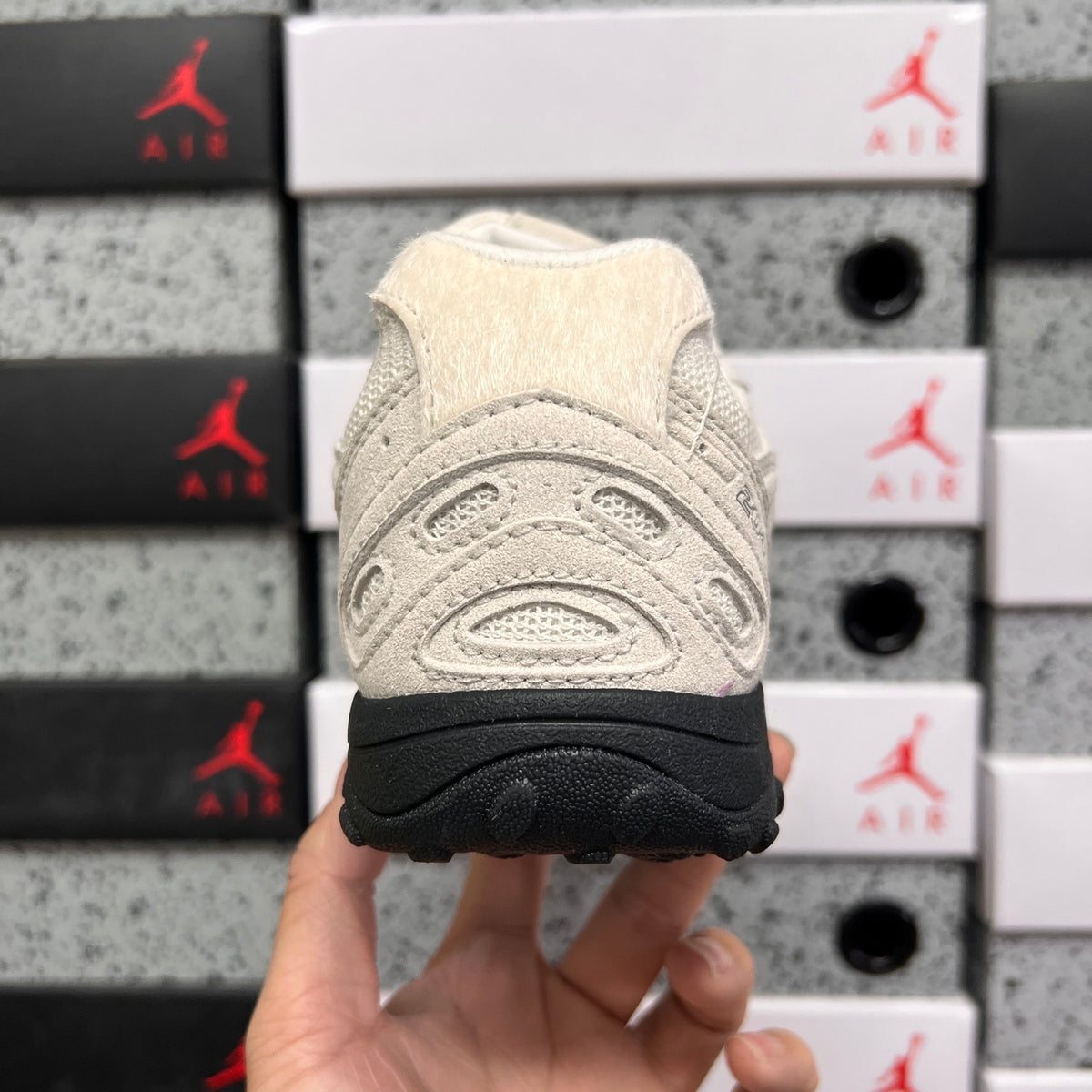 New Balance 204L 'Beige Crème'