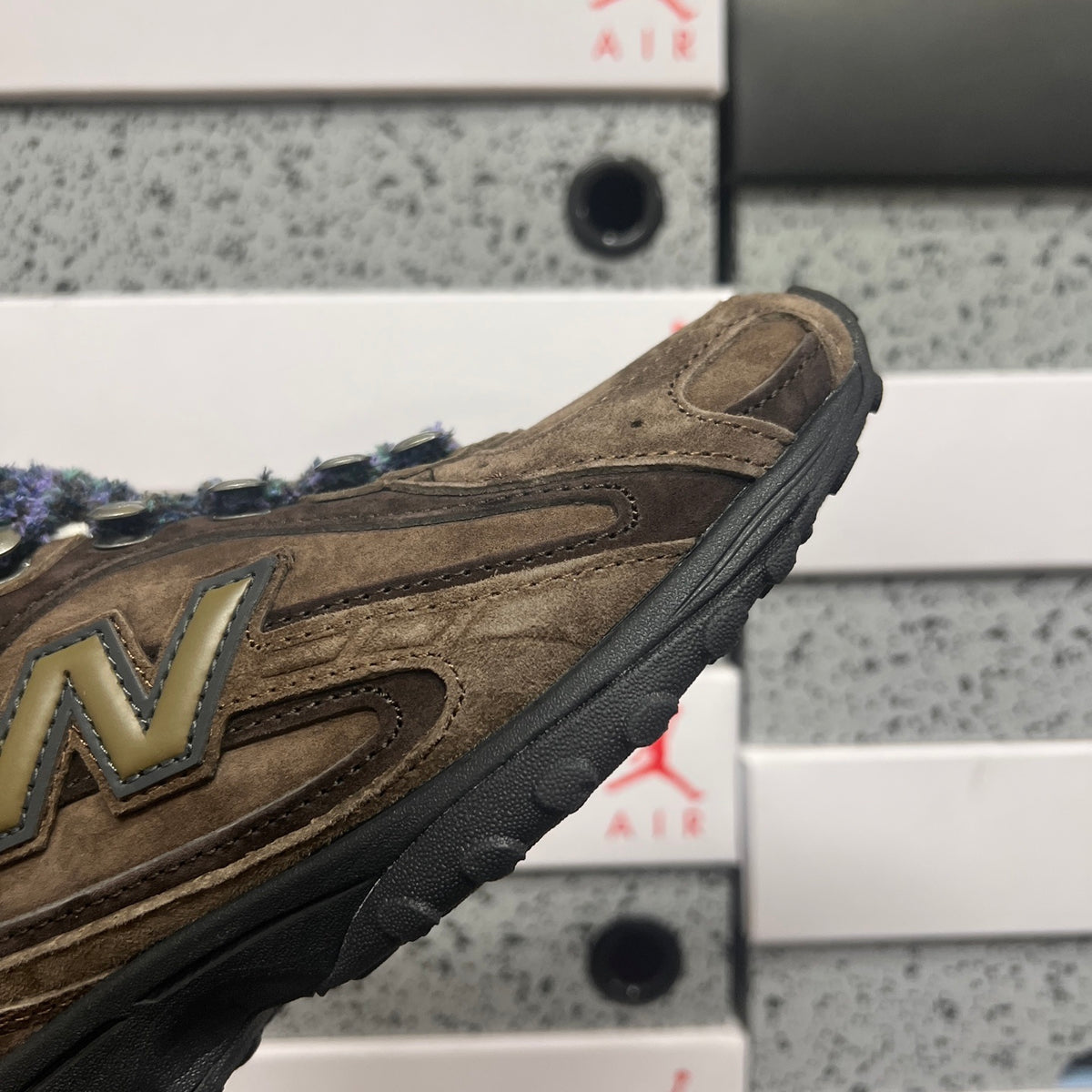New Balance 204L 'Marron Suède'