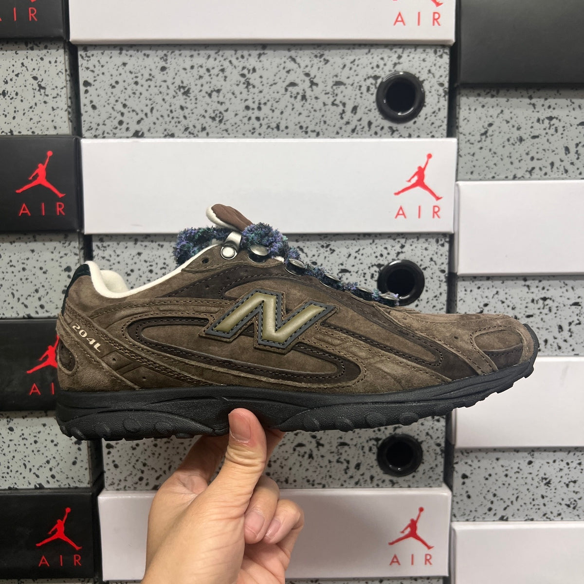 New Balance 204L 'Marron Suède'