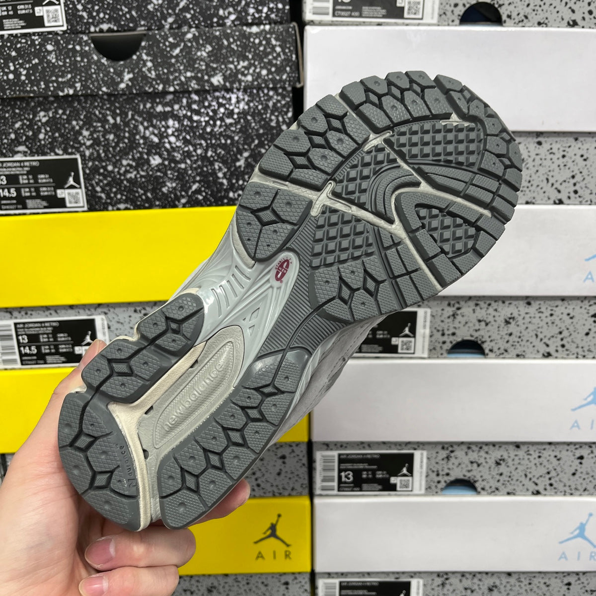New Balance 2002R 'Blanc Gris Clair'
