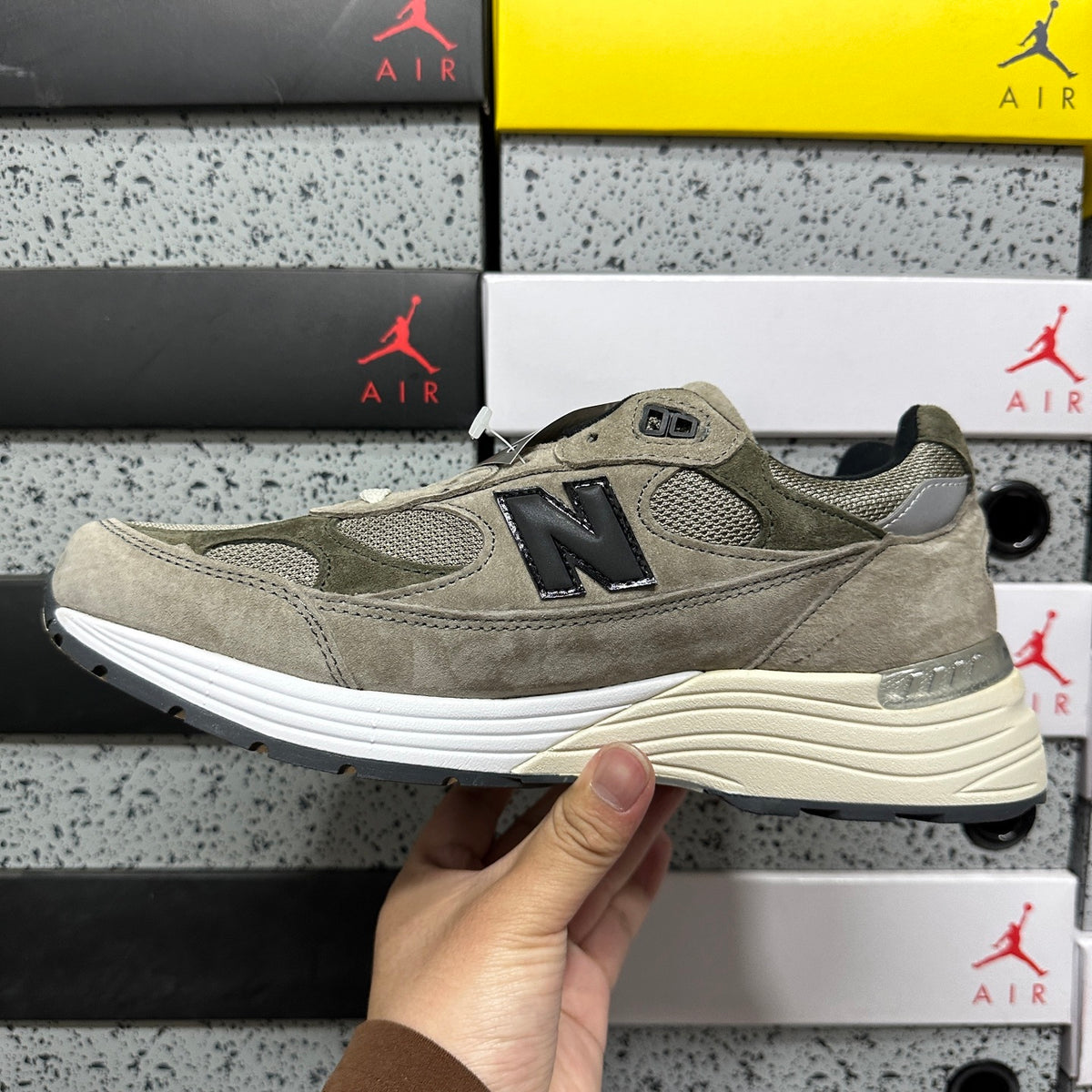New Balance 992 'Gris Olive'