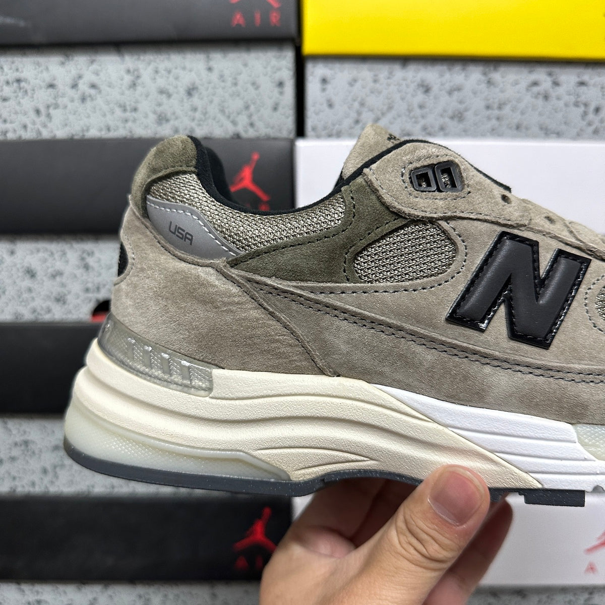 New Balance 992 'Gris Olive'