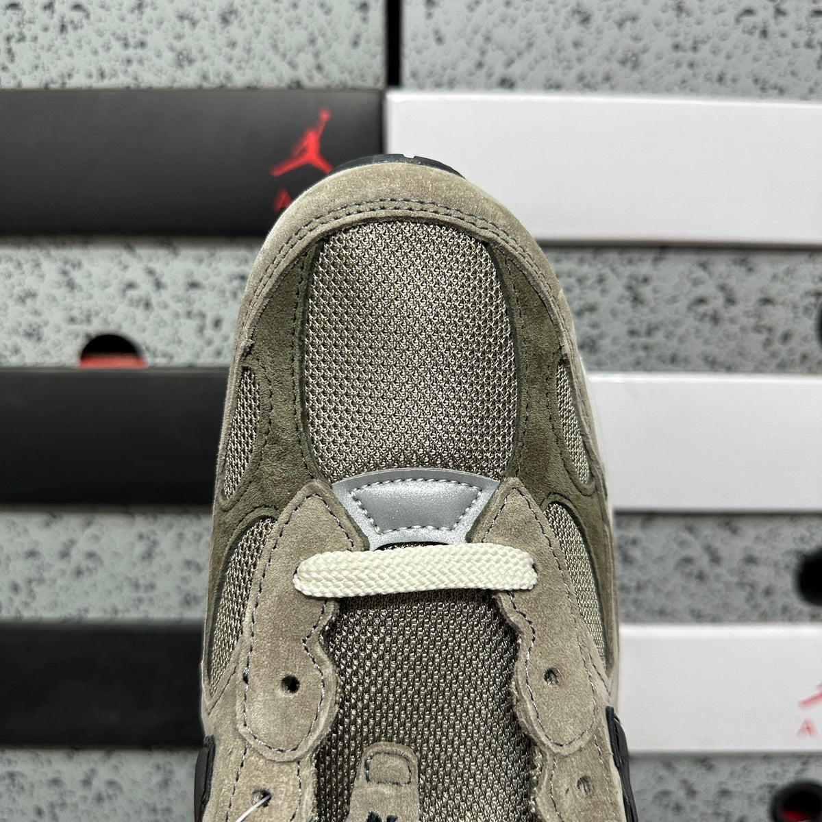 New Balance 992 'Gris Olive'