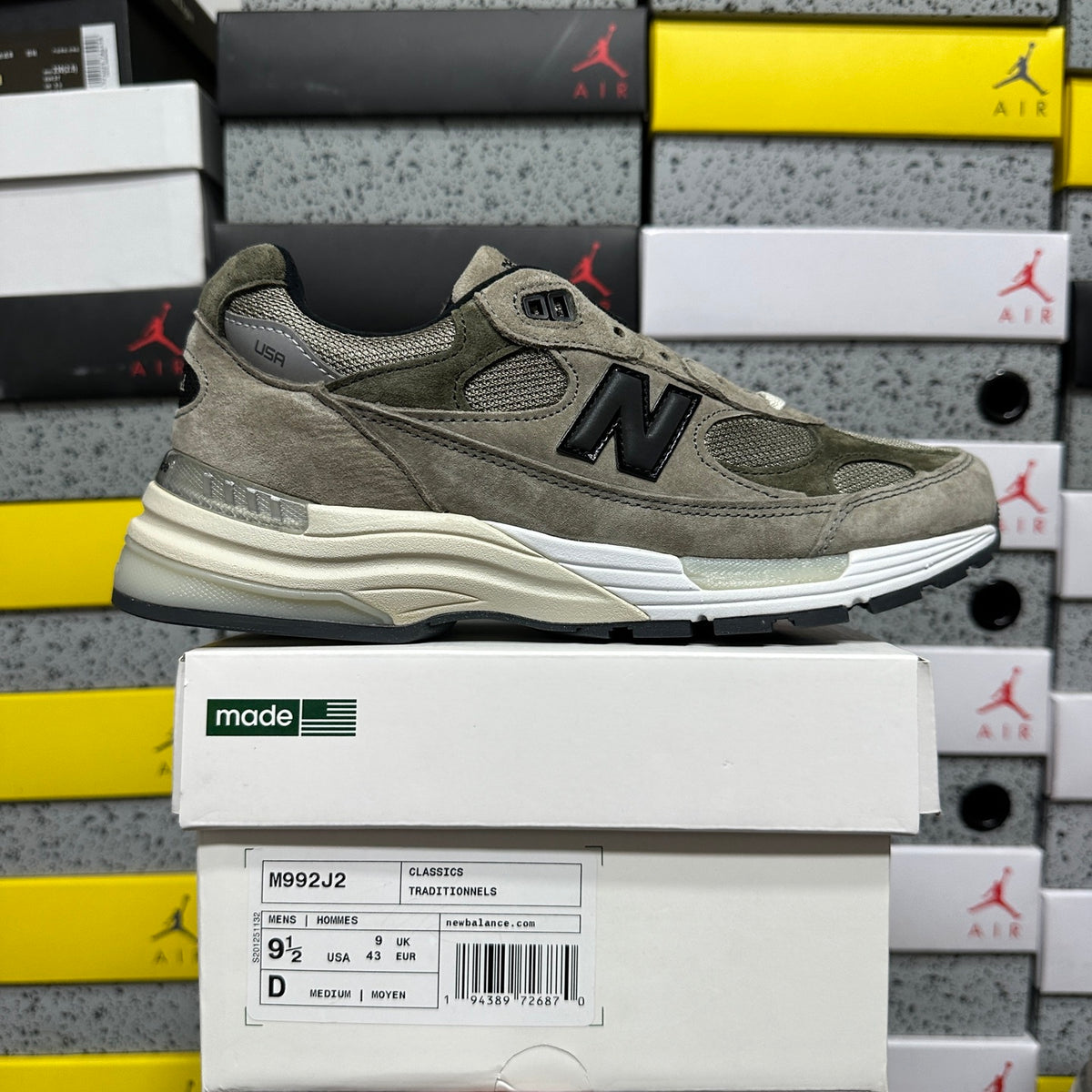 New Balance 992 'Gris Olive'