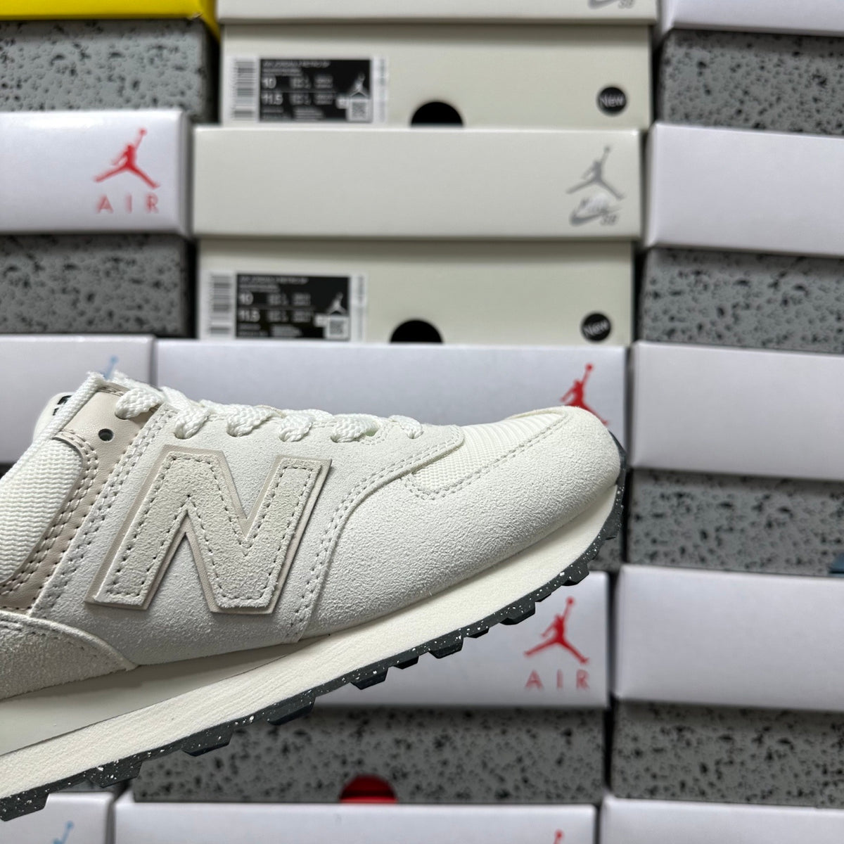 New Balance 740 'Blanc Gris'
