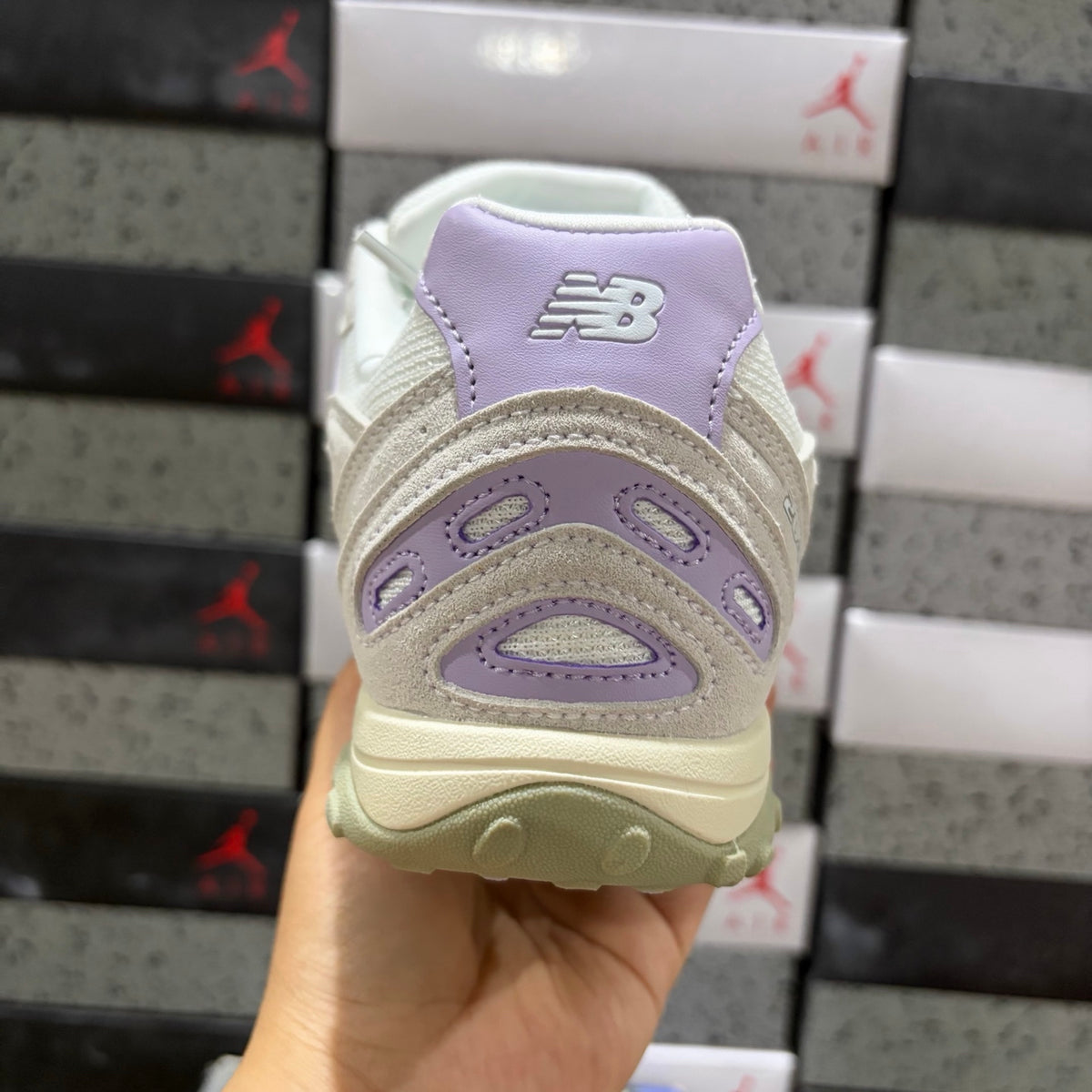 New Balance 204L 'Beige Lilas'