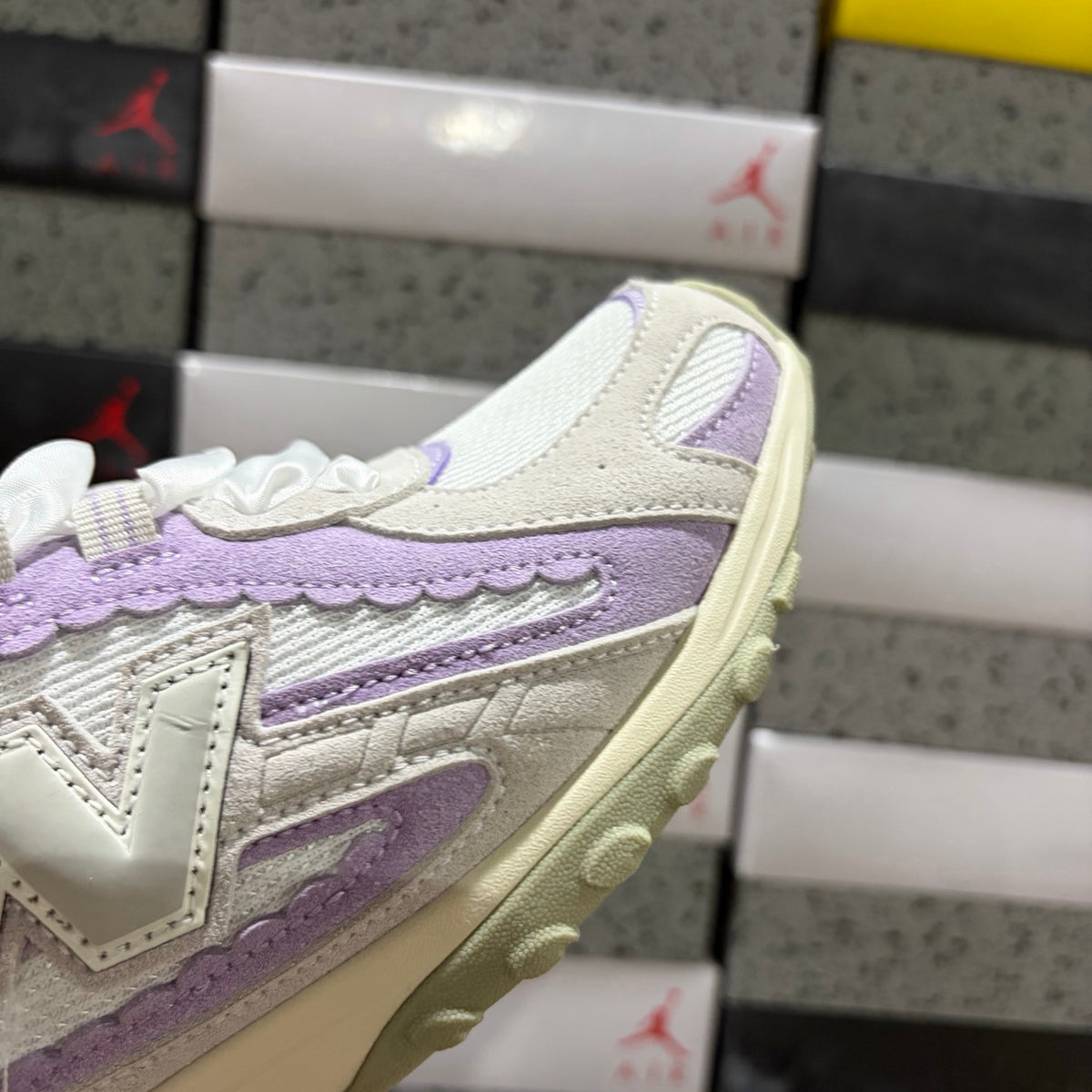 New Balance 204L 'Beige Lilas'