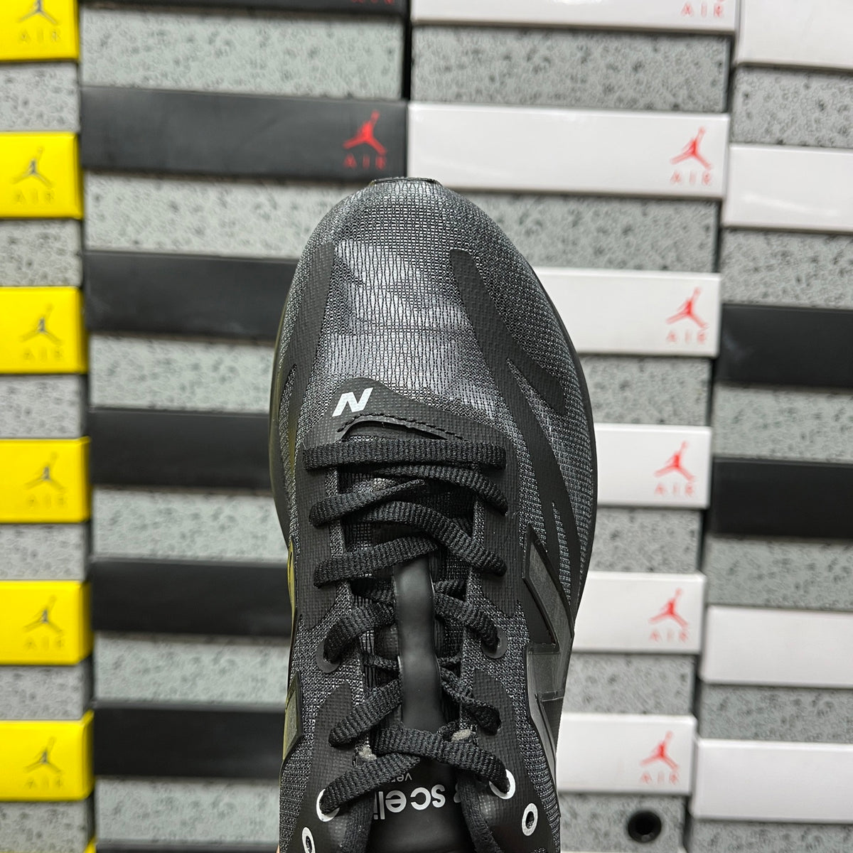 New Balance FuelCell 'Noir Total'