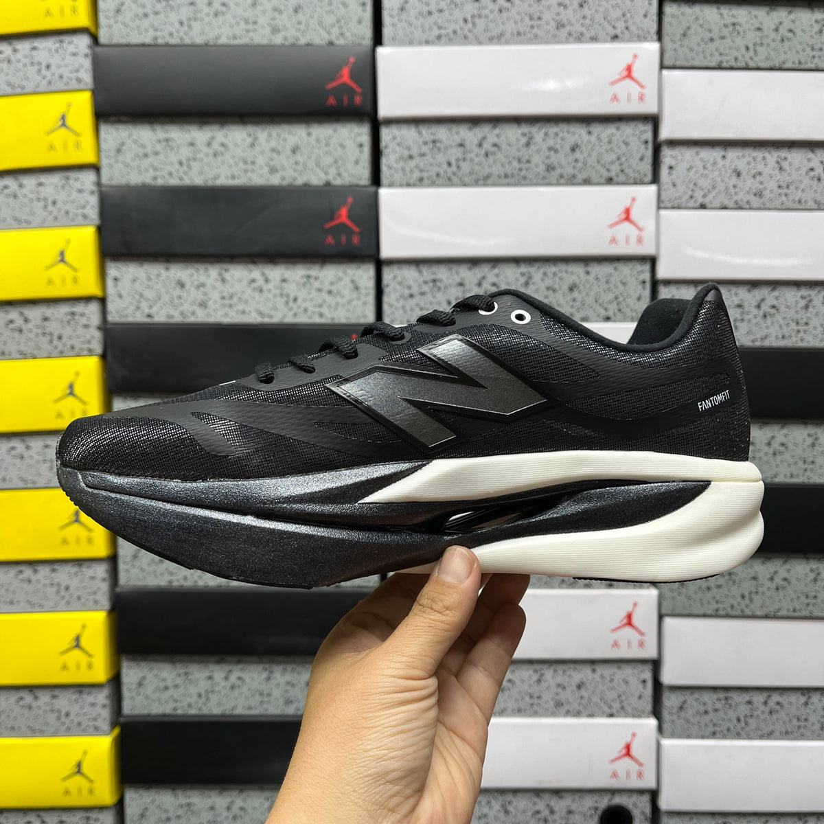New Balance FuelCell 'Noir Blanc'