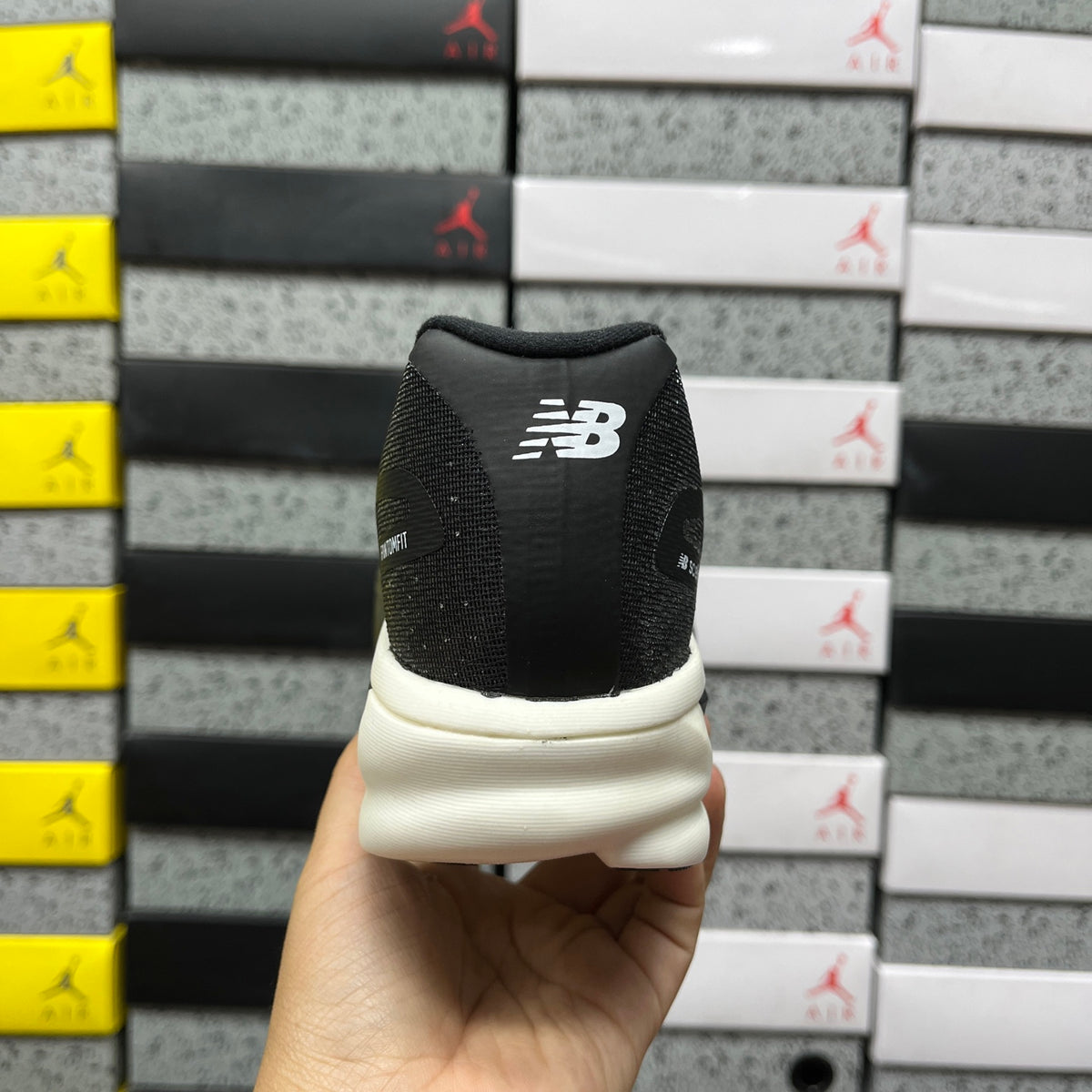 New Balance FuelCell 'Noir Blanc'