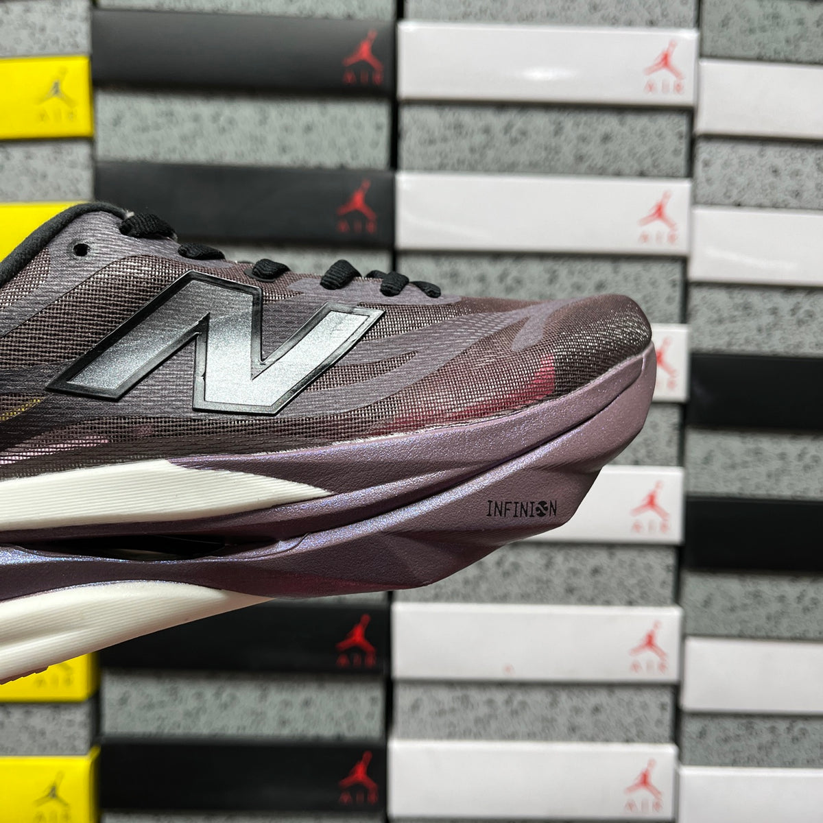 New Balance FuelCell 'Marron Noir'