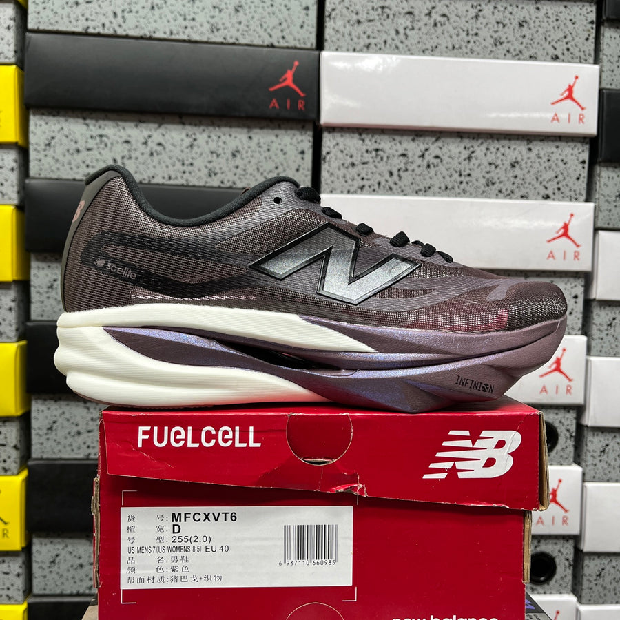 New Balance FuelCell 'Marron Noir'