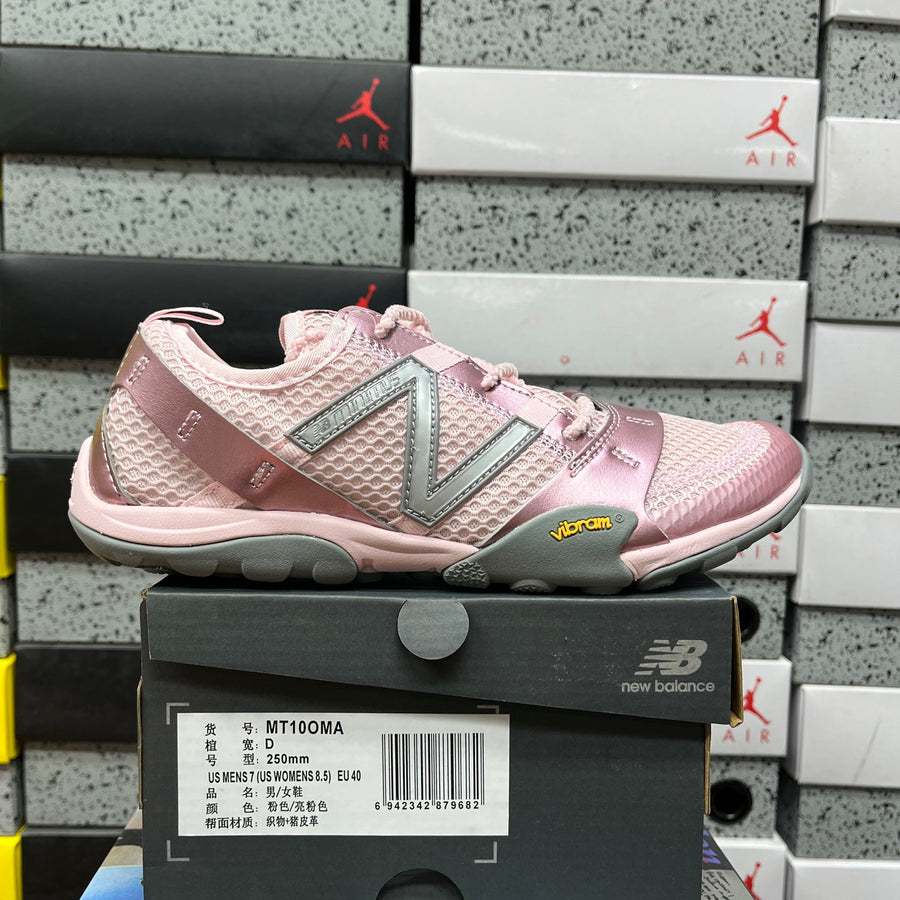 New Balance MT10 'Rose Pâle'