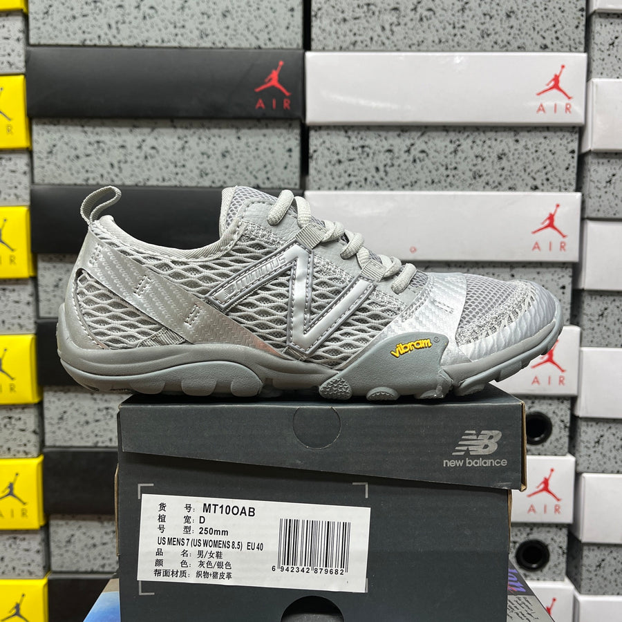 New Balance MT10 'Gris Clair'