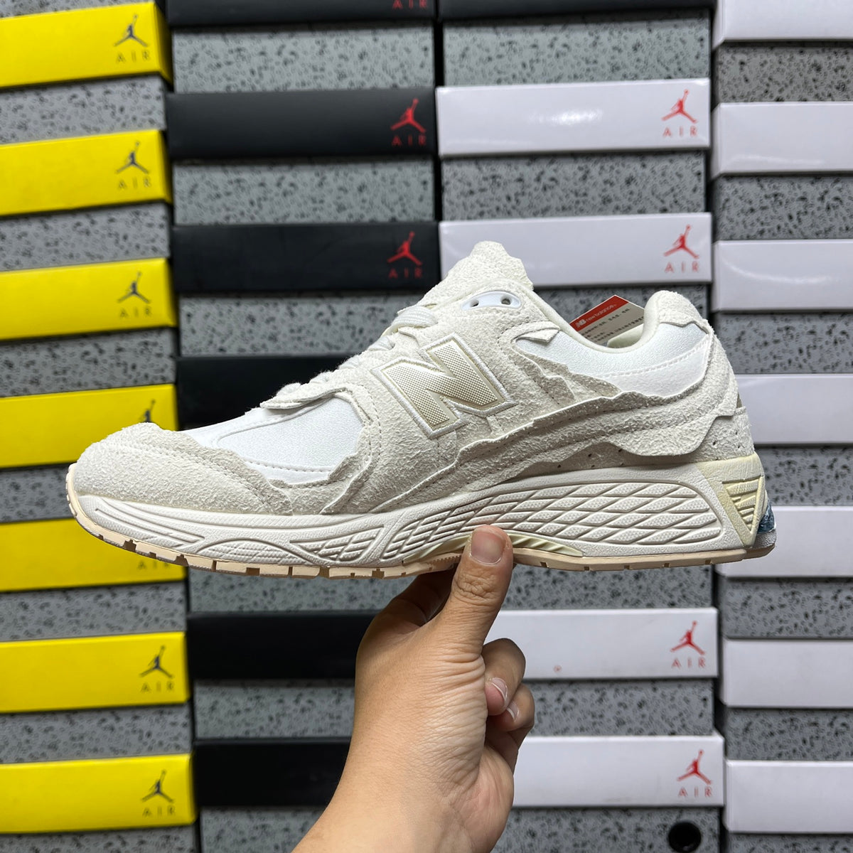 New Balance 2002R 'Blanc Cassé'