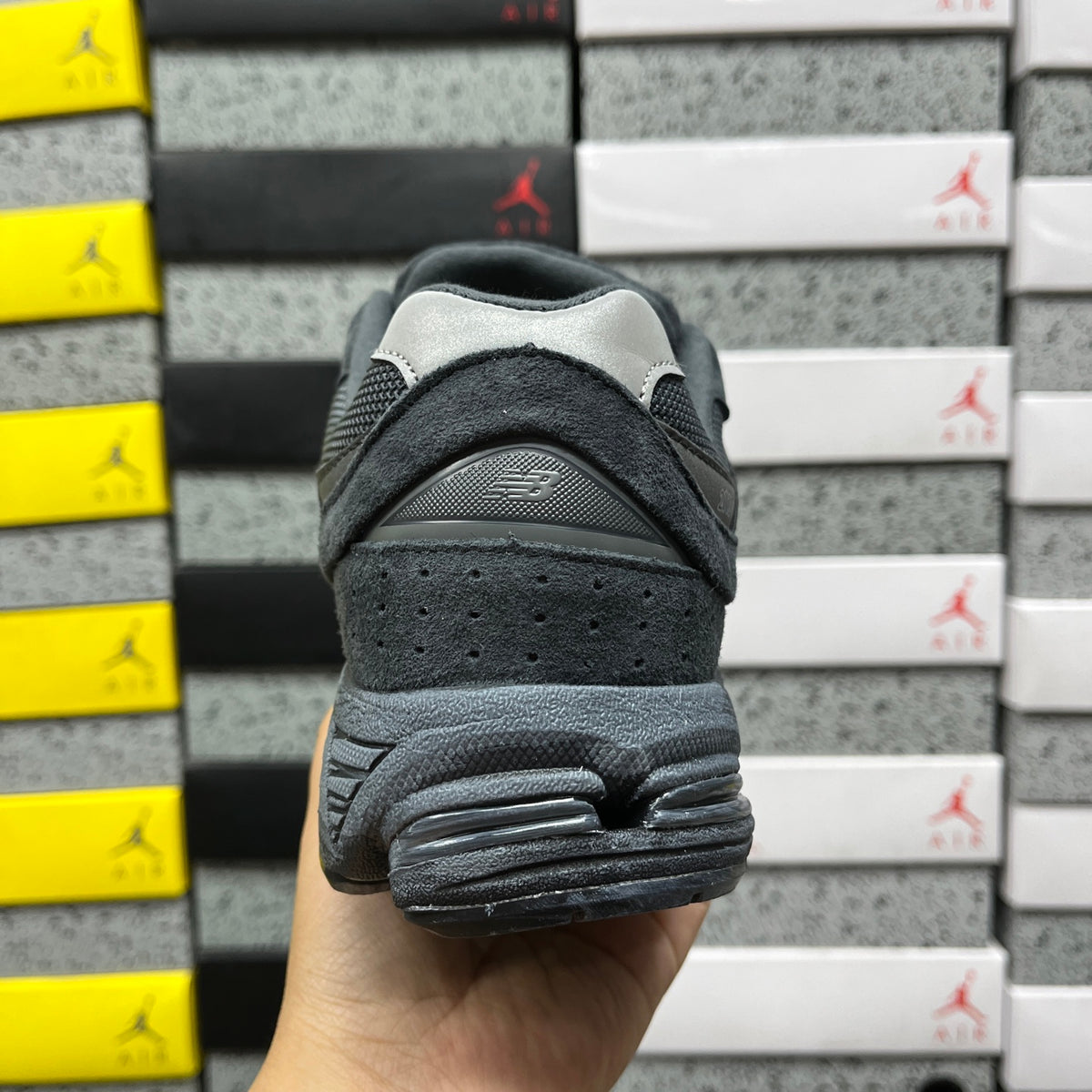 New Balance 2002R 'Gris Foncé Noir'