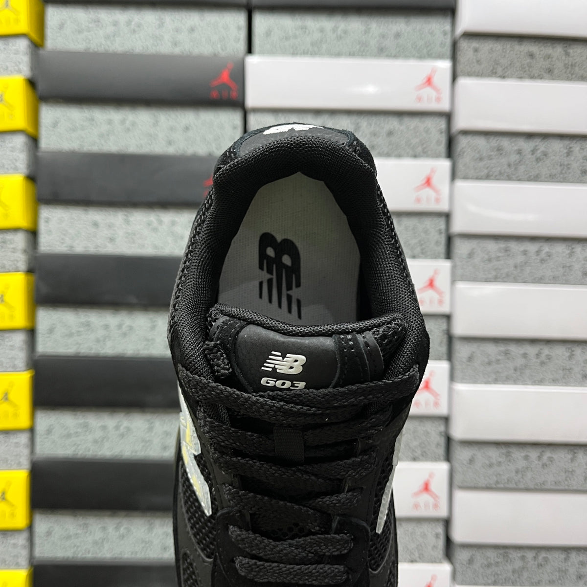 New Balance 603 'Noir Blanc'