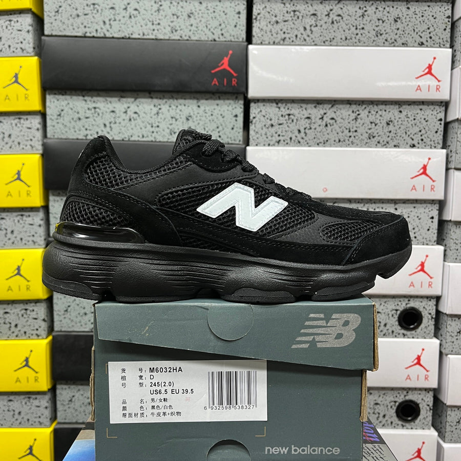 New Balance 603 'Noir Blanc'