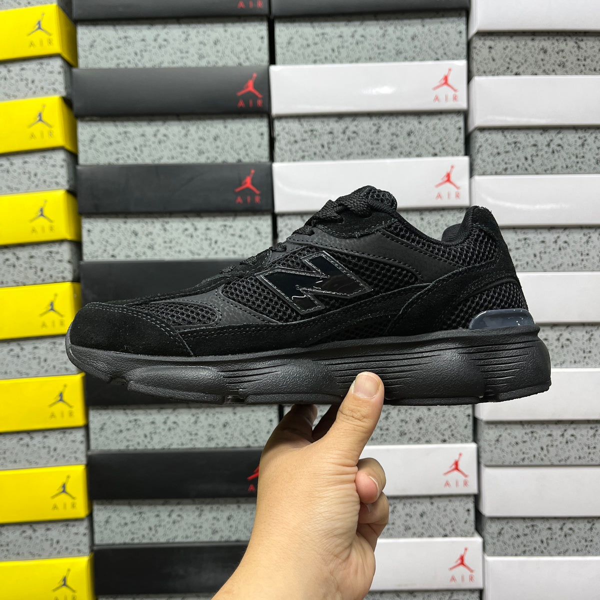 New Balance 603 'Noir Total'