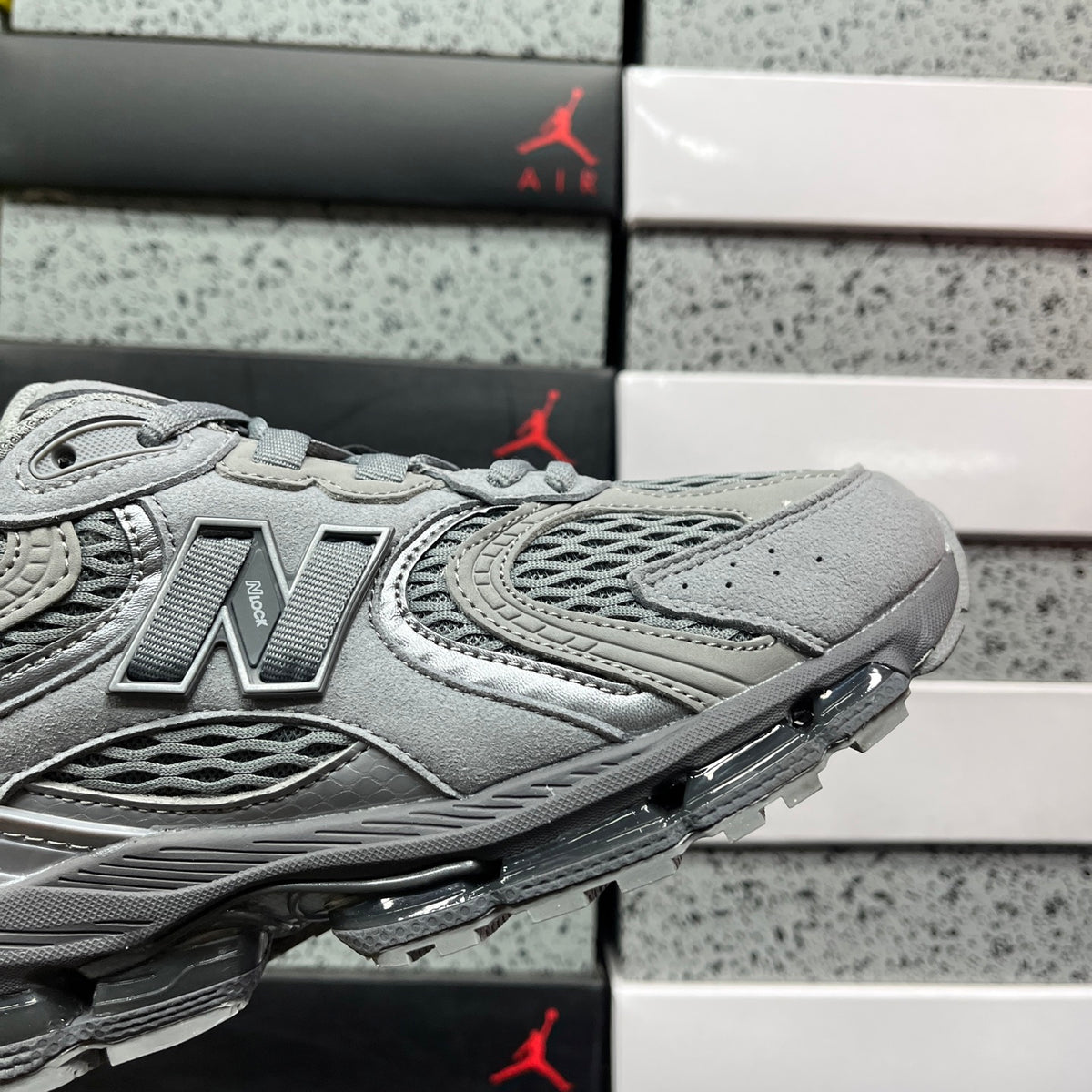 New Balance 1954 'Gris Argent'