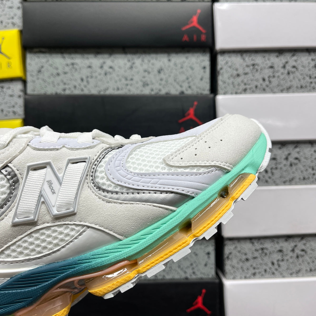 New Balance 1954 'Blanc Bleu Pétrole'
