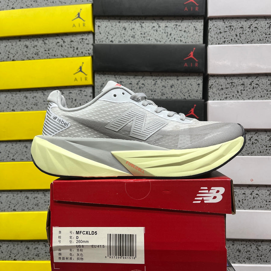 New Balance FuelCell Rebel v5 'Blanc Jaune Pâle'