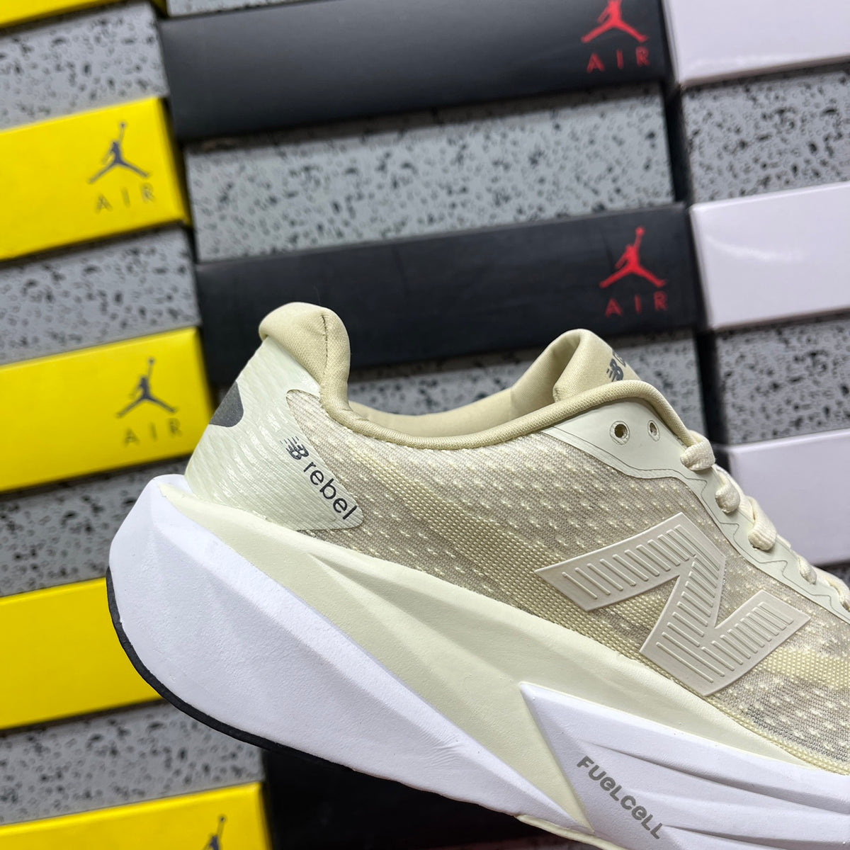 New Balance FuelCell Rebel v5 'Crème'