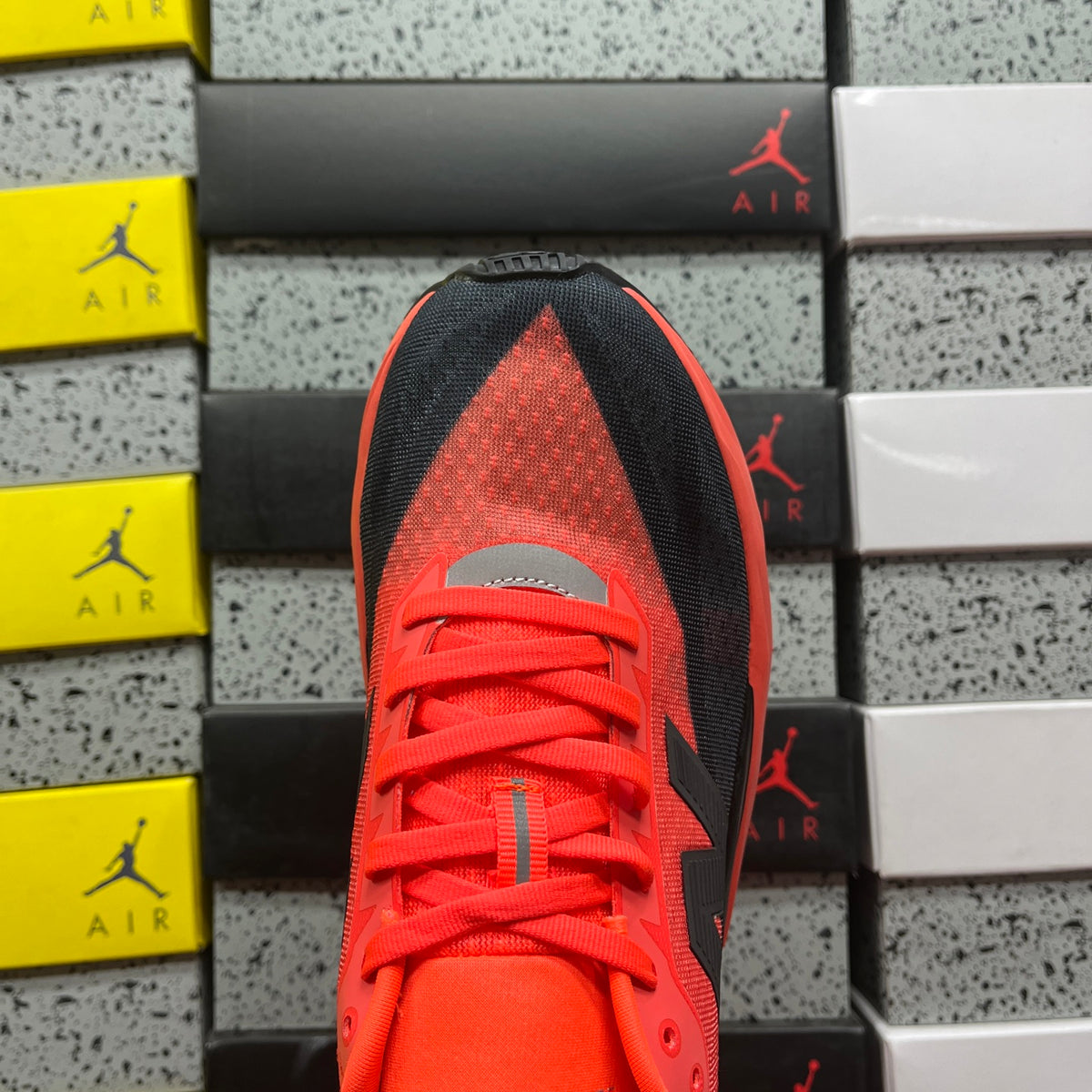 New Balance FuelCell Rebel v5 'Orange Fluo Noir'