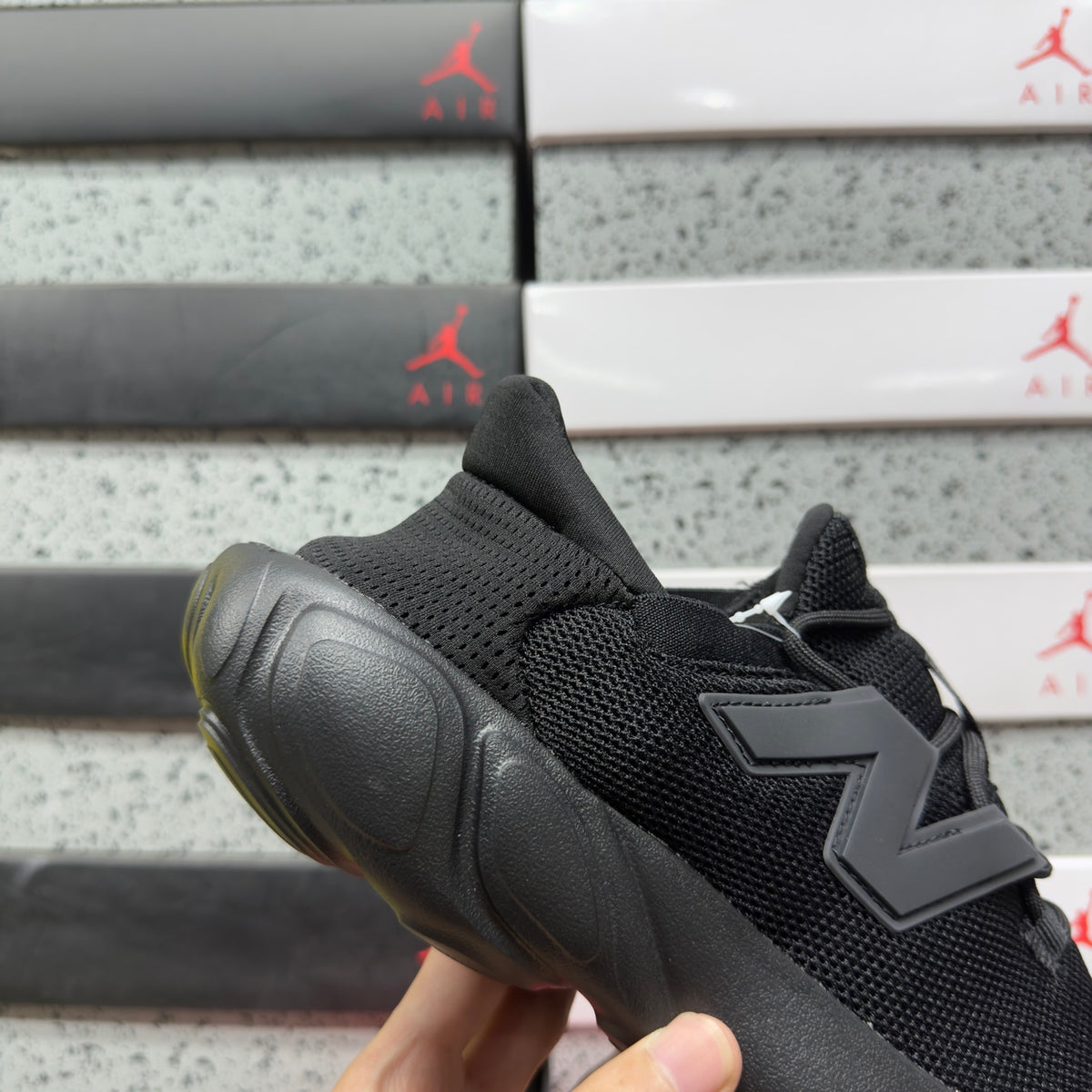 New Balance Fresh Foam RCVRY v4 'Noir'