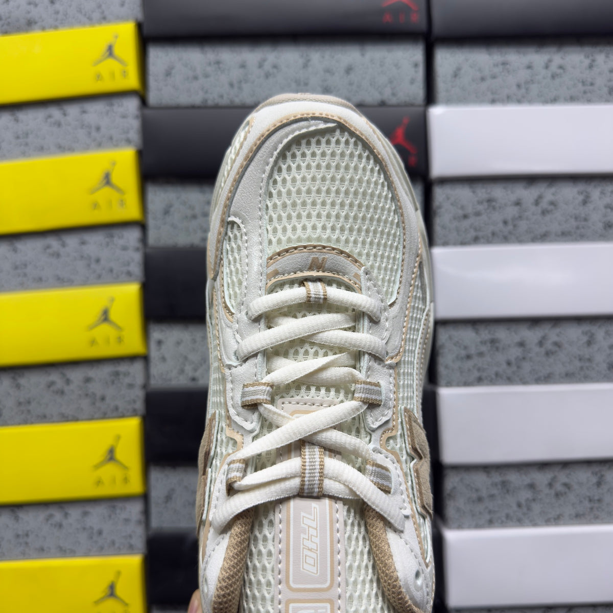 New Balance 740 'Beige Crème'