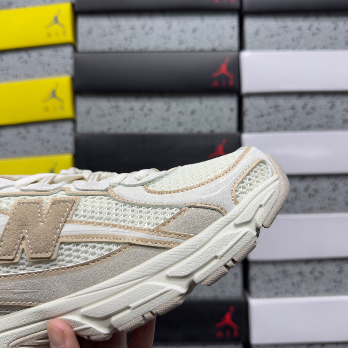 New Balance 740 'Beige Crème'