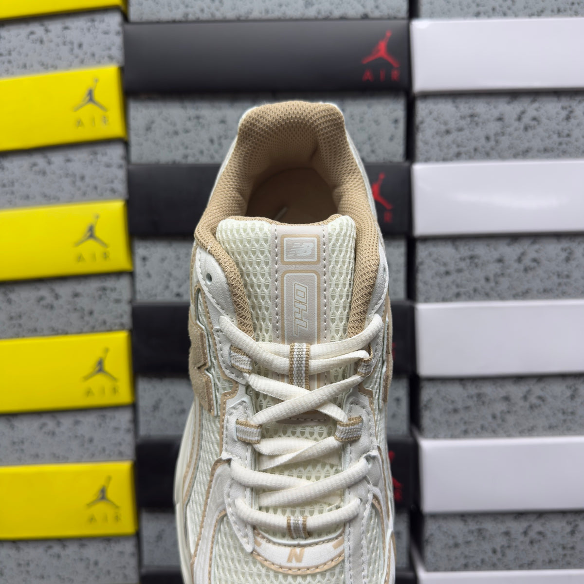 New Balance 740 'Beige Crème'