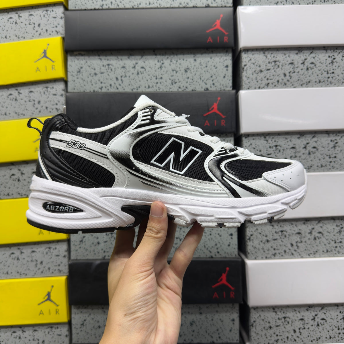 New Balance 530 'Noir Argent Blanc'