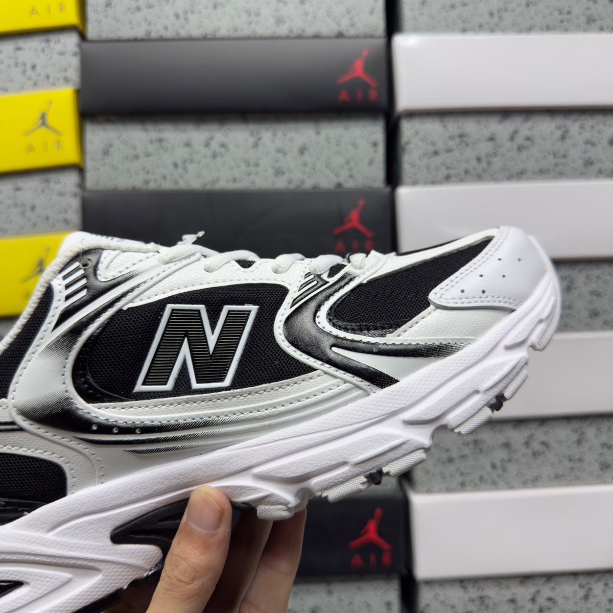 New Balance 530 'Noir Argent Blanc'