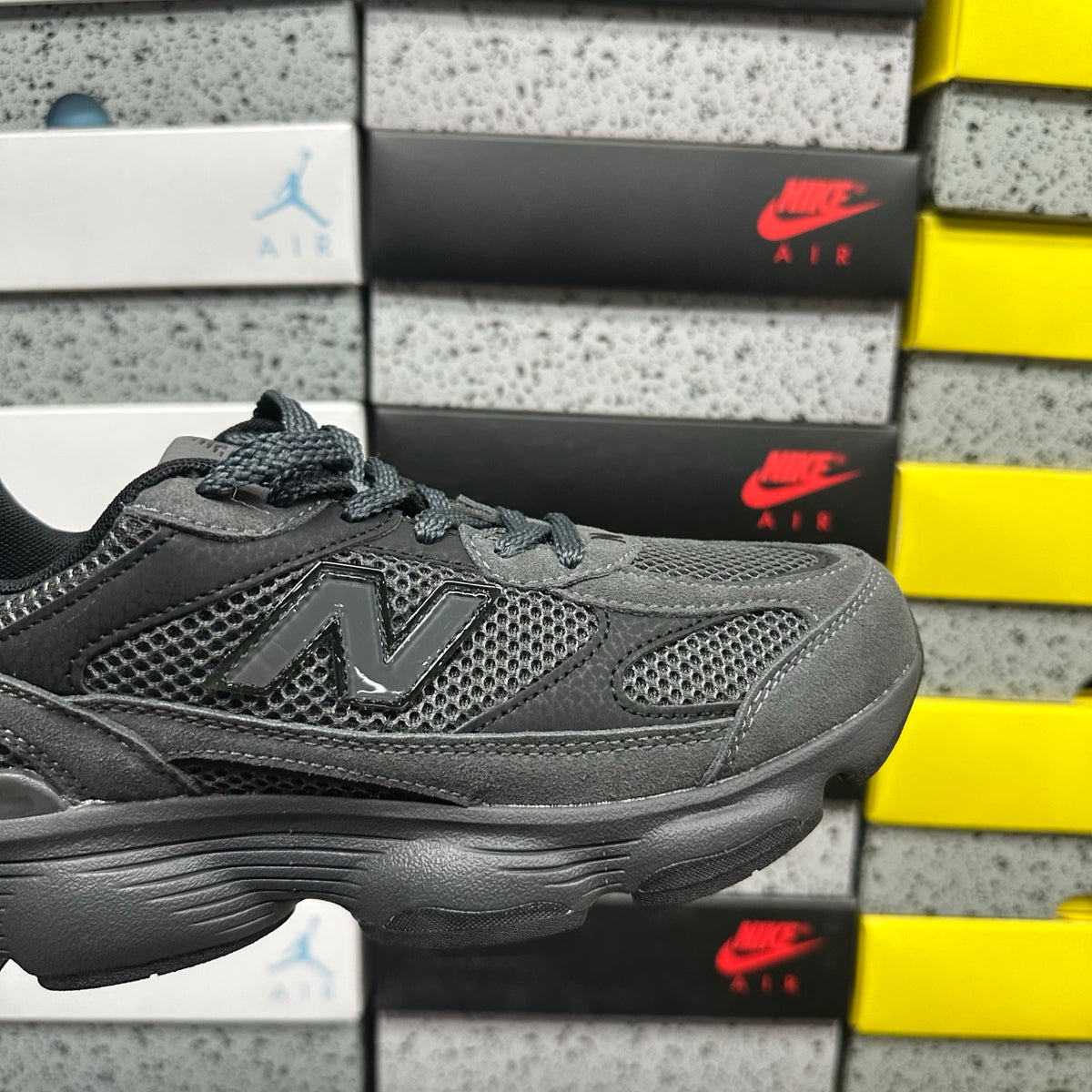 New Balance 603 'Gris Foncé'