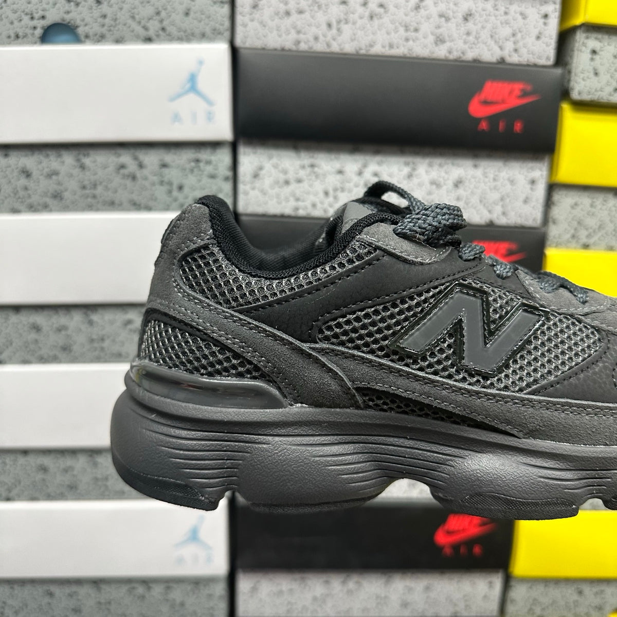 New Balance 603 'Gris Foncé'