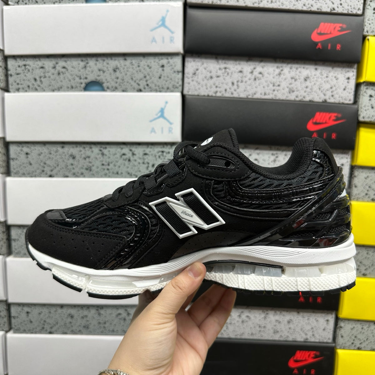 New Balance 1954 'Noir Blanc'