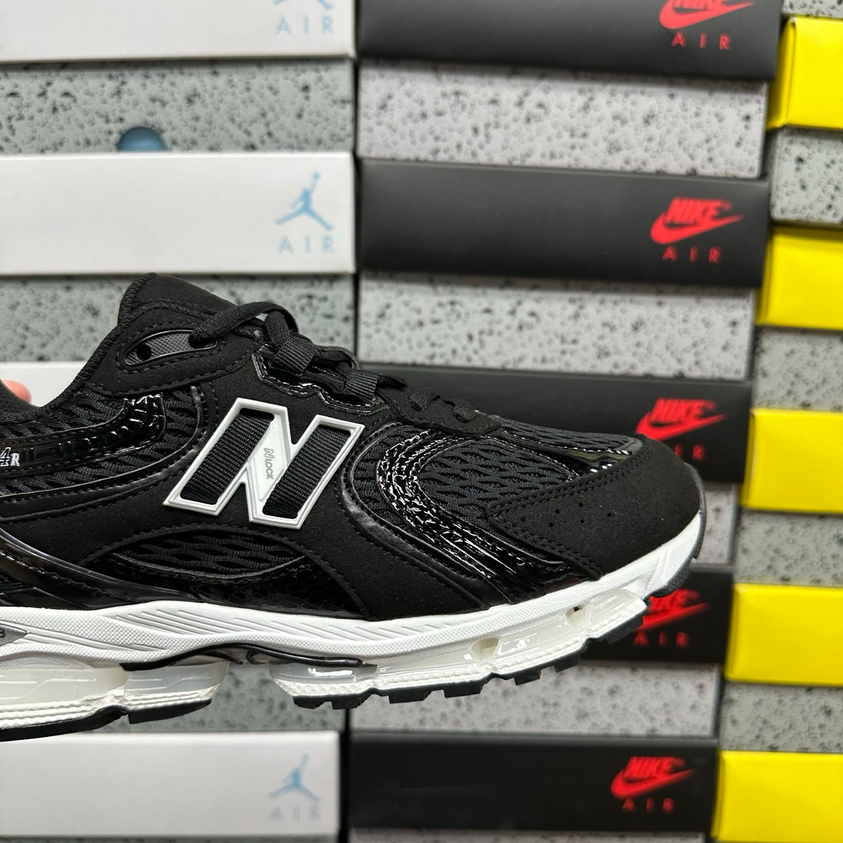 New Balance 1954 'Noir Blanc'