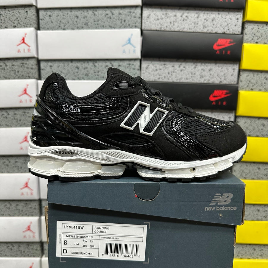 New Balance 1954 'Noir Blanc'