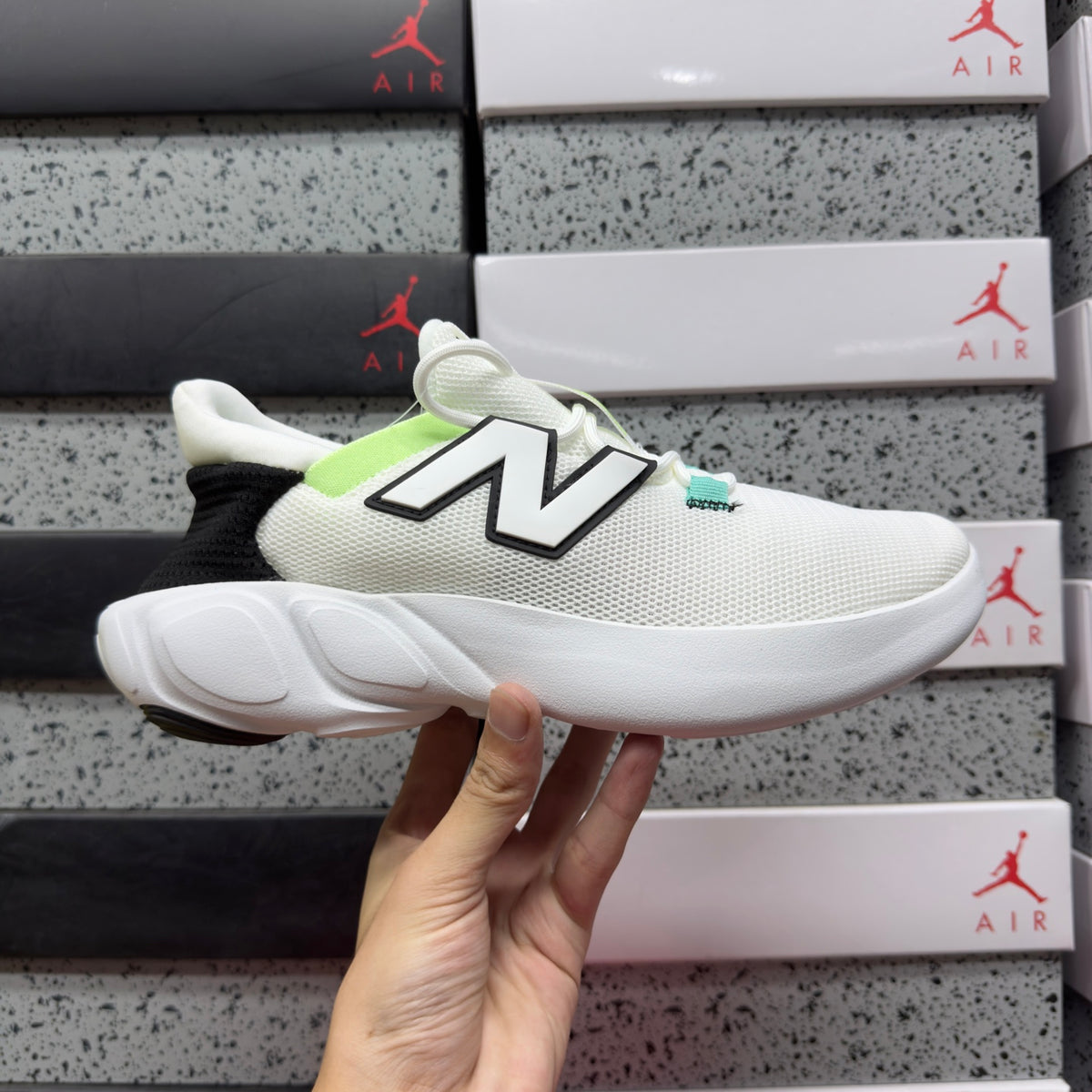 New Balance Fresh Foam RCVRY v4 'Blanc Vert Lime'