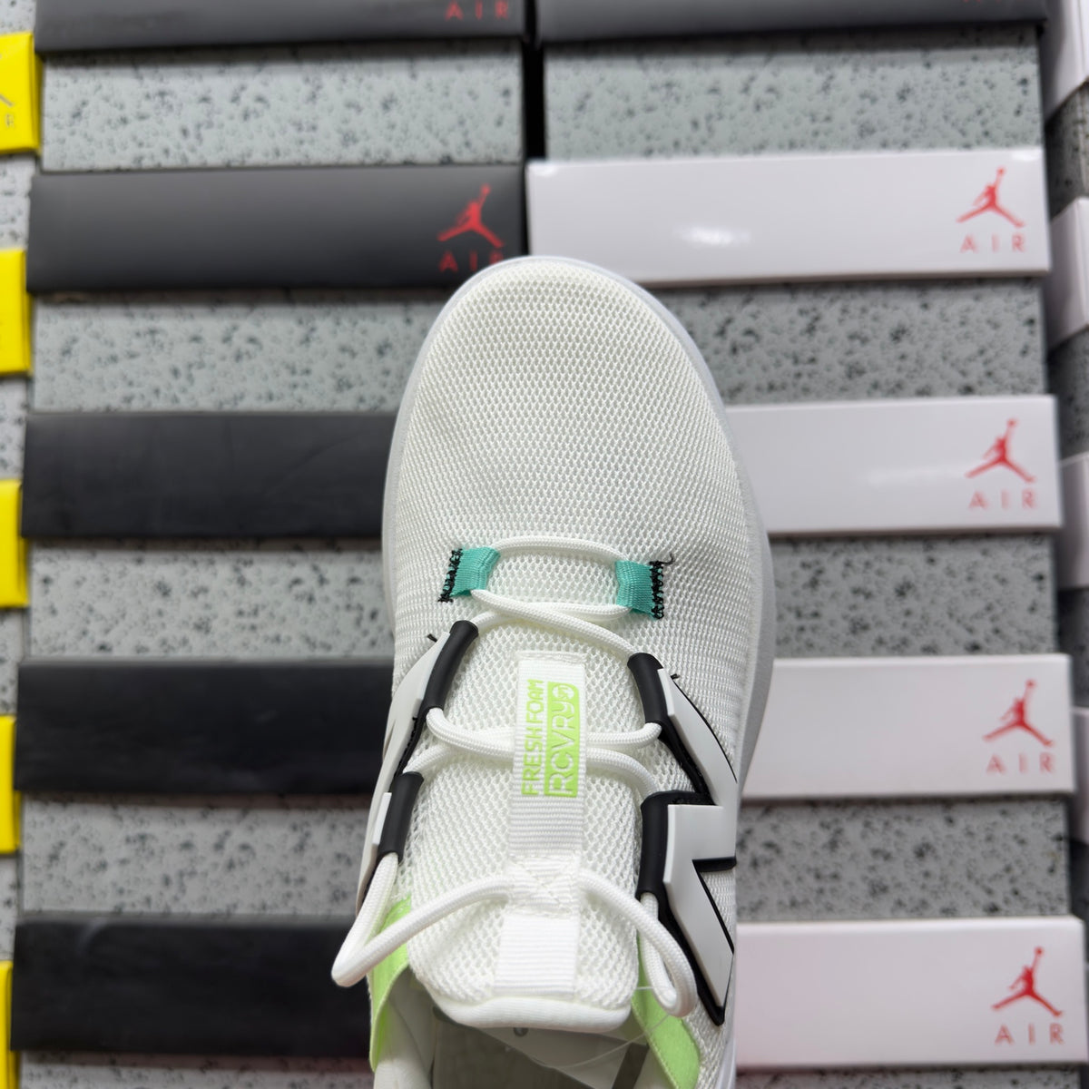 New Balance Fresh Foam RCVRY v4 'Blanc Vert Lime'