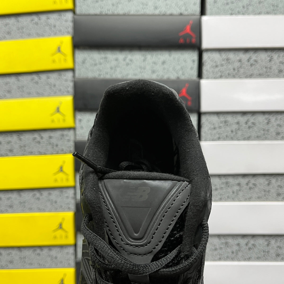 New Balance 2010 'Noir Total'