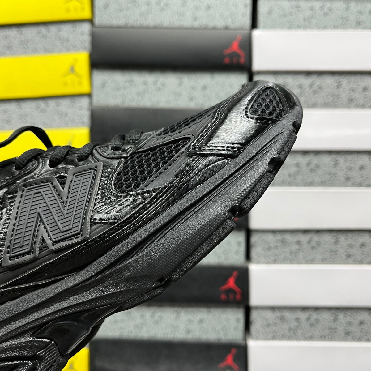 New Balance 2010 'Noir Total'