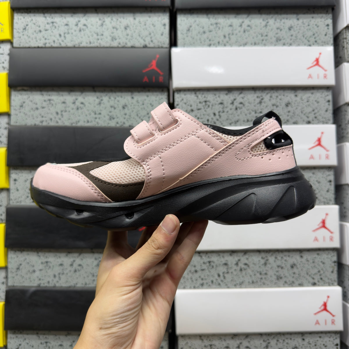 New Balance Flat Breeze 'Rose Noir'