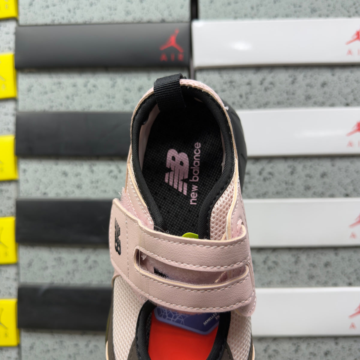 New Balance Flat Breeze 'Rose Noir'