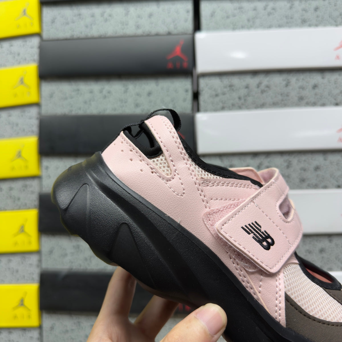 New Balance Flat Breeze 'Rose Noir'